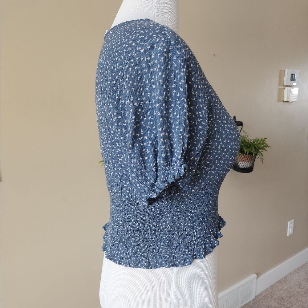 Paper crane smocked floral cop top - Picture 2 of 5